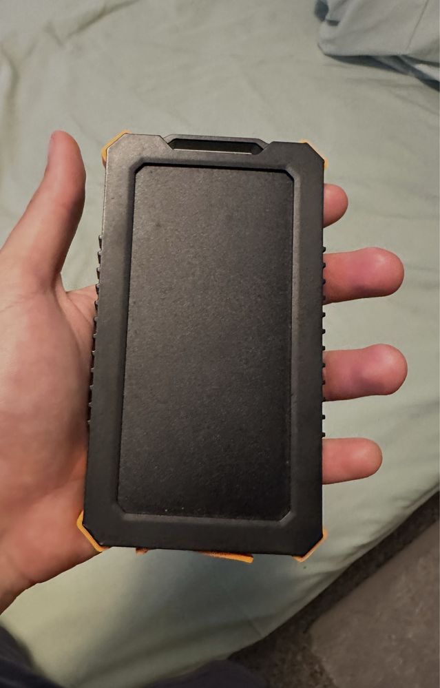 Xtorm XR103 Power Bank 5000 mAh (energia solar)