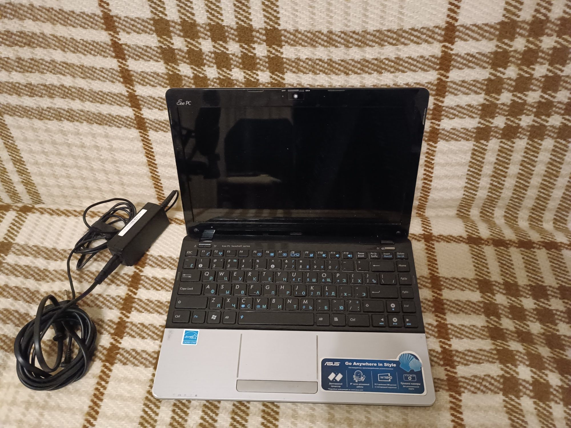 Нетбук Asus 12 дюймів