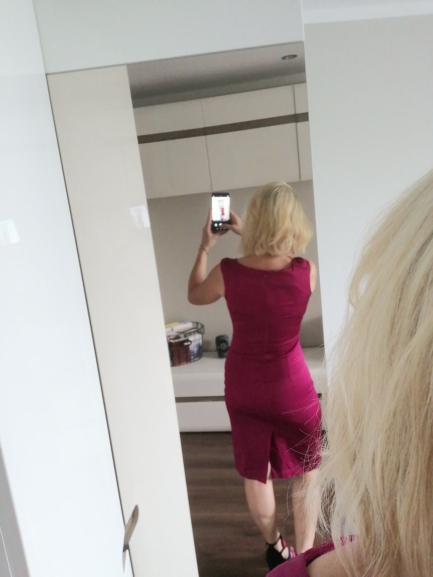Elegancka sukienka rozmiar 36 ołówkowa fuksja firmy De facto na wesele