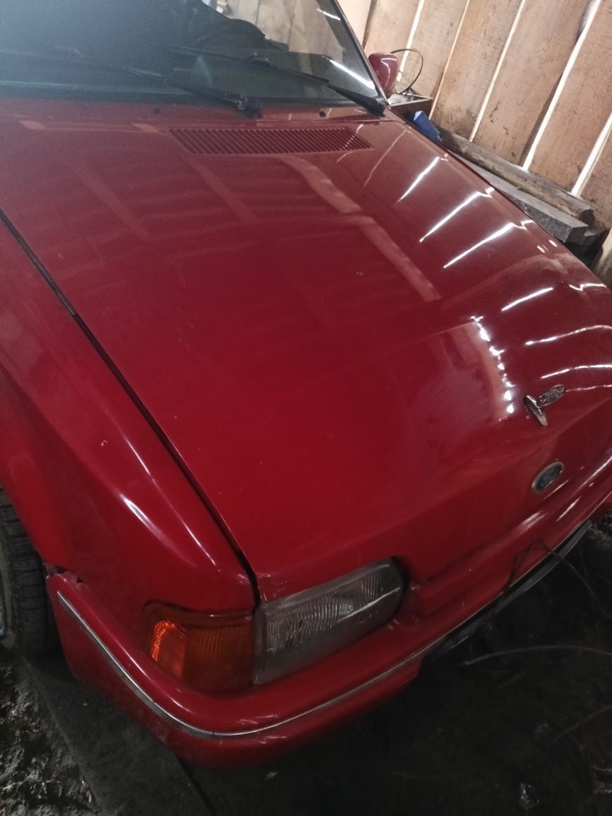 Продам FORD ESCORT 1.3