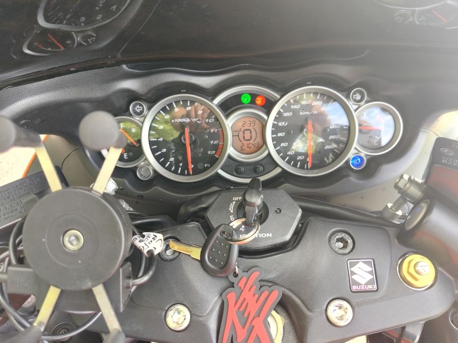 Suzuki hayabusa zamiana