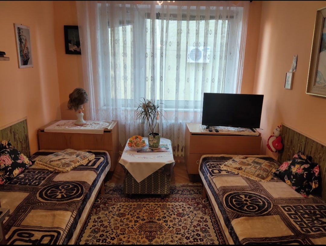 Продам  будинок у р-ні Дастору