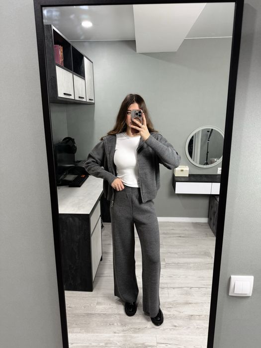 Трикотажний костюм жіночий