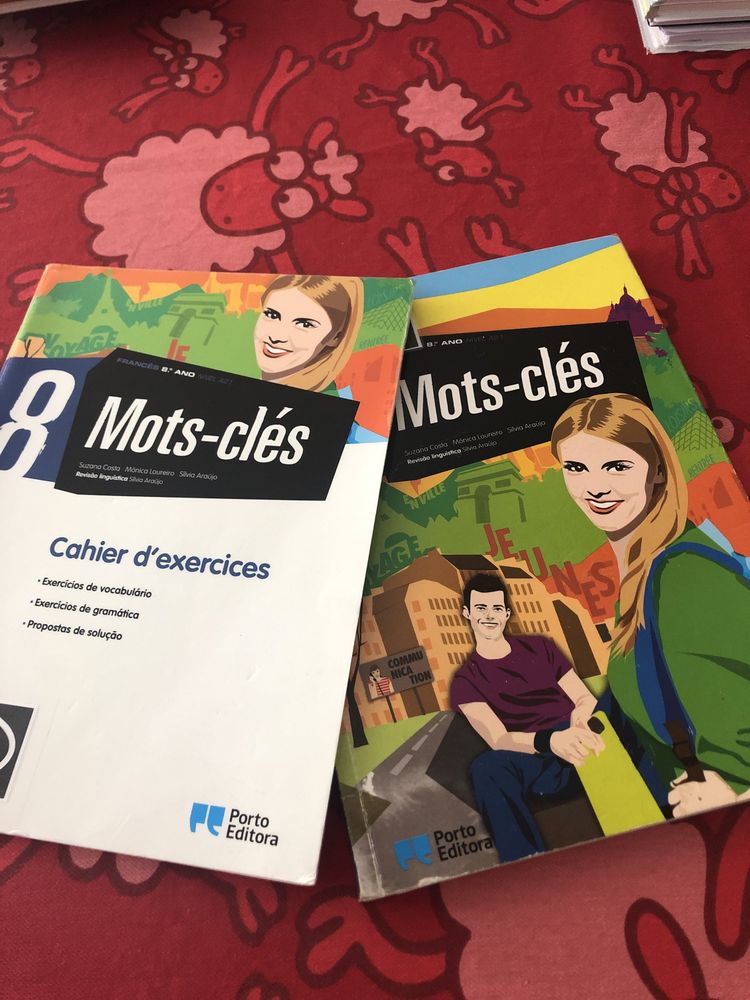 Manual e caderno atividades Mots-Clés 8 ano