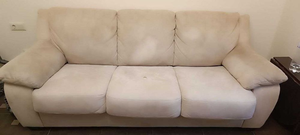 Диван с французской раскладушкой, очень комфортный.