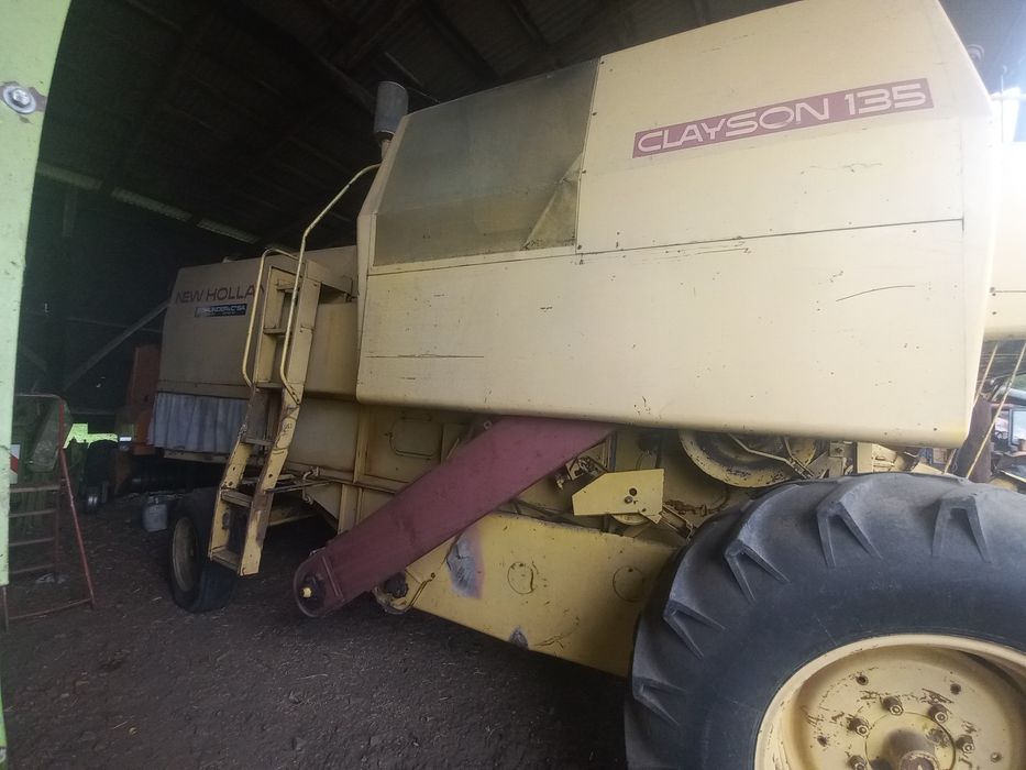 Kombajn New Holland clayson 135
