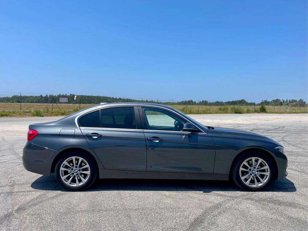 Bmw 330e iPerformance Hídrido (aceito retomas)