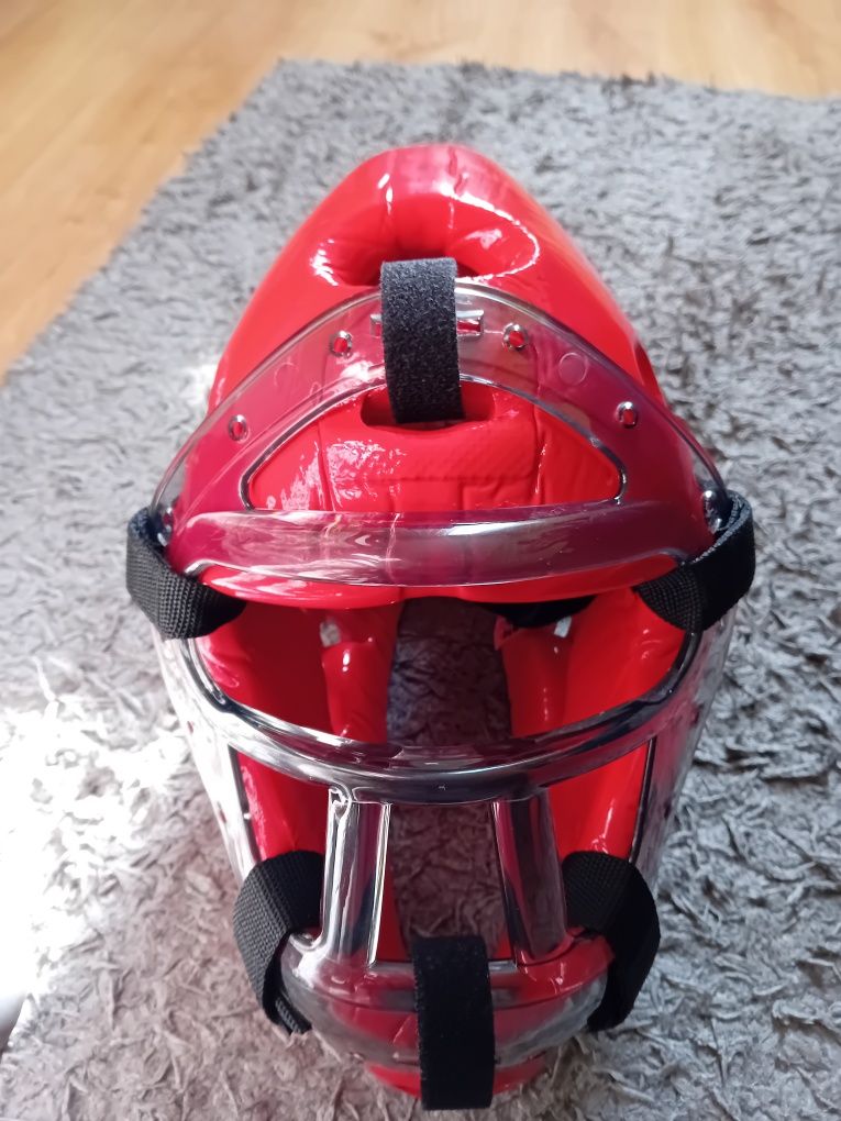 Kask karate rozm. L