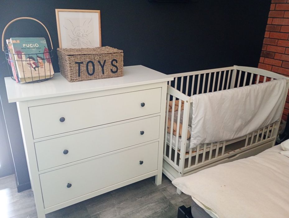 Łóżeczko dziecięce białe