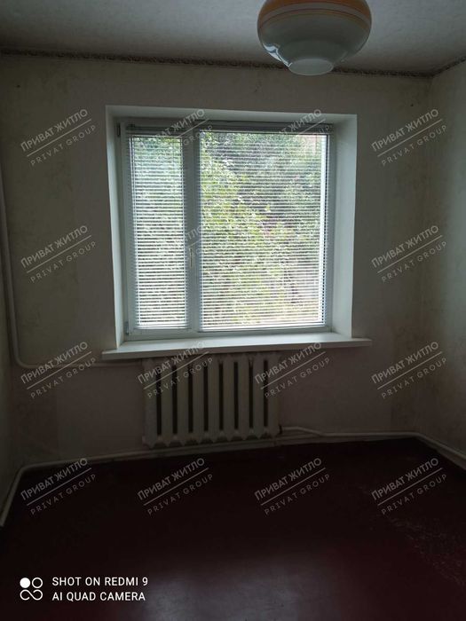 Трикімнатна квартира з автономним опаленням на першому поверсі