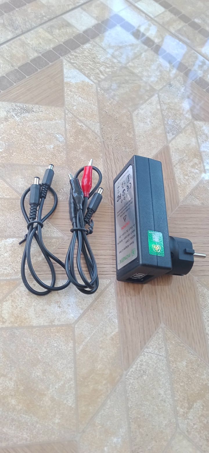 Зарядное устройство  12.6 V 3 A 3 S