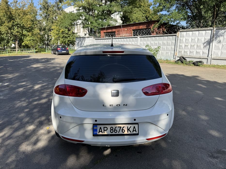 Seat Leon 2010, 1.6 бензин (BSE), комплектація Style