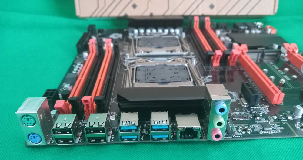 Motherboard X99 – Dual CPU – Socket LGA2011-364550345116931122