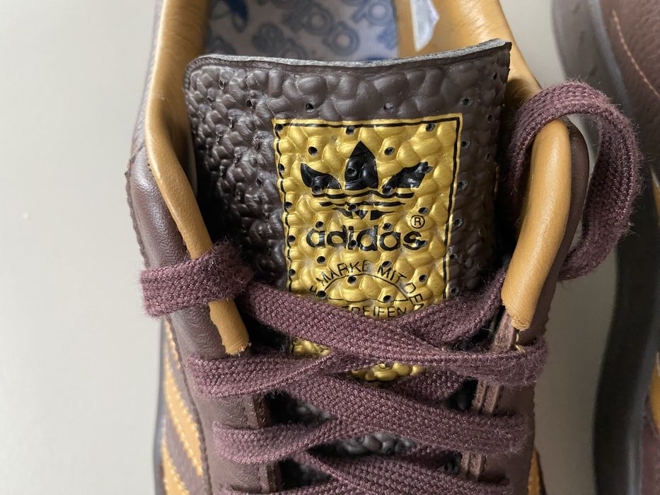 Adidas Madrid – brązowe ze złotymi paskami, r. 45 1/3