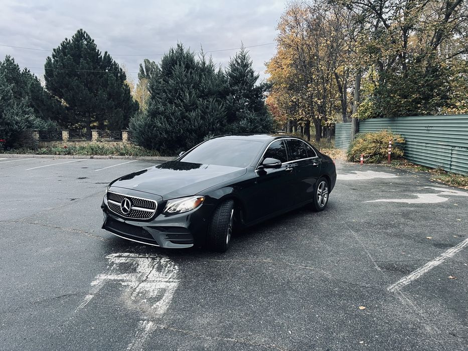 Продам Mercedes-Benz E300