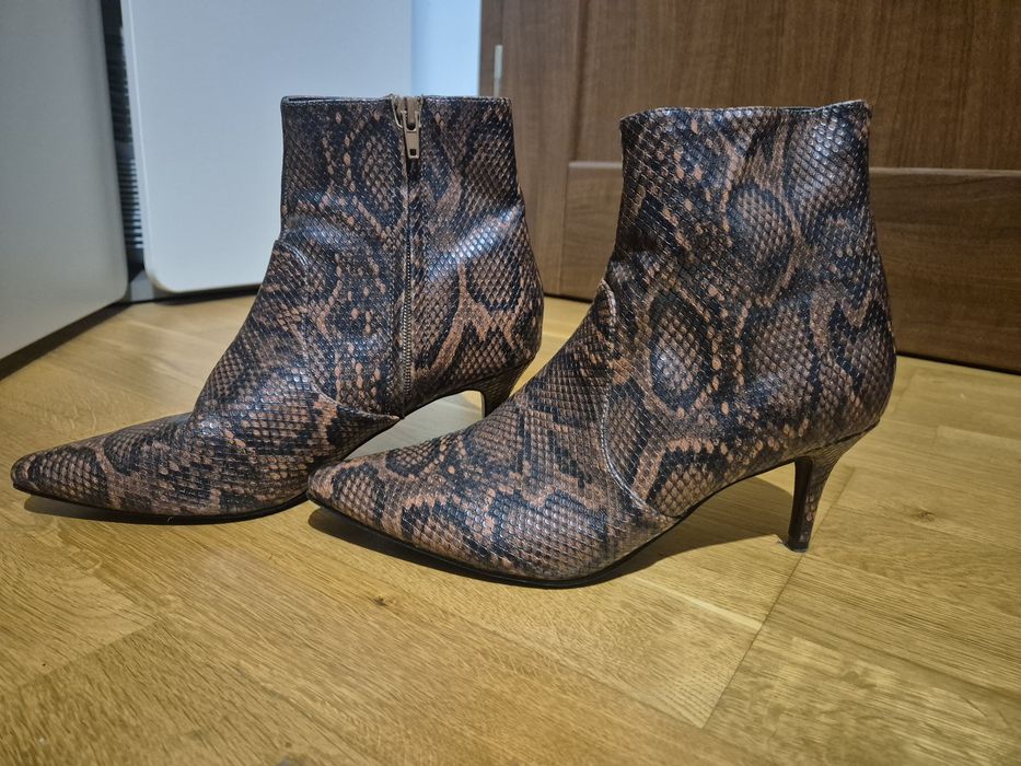 Botki skóra węża r. 38