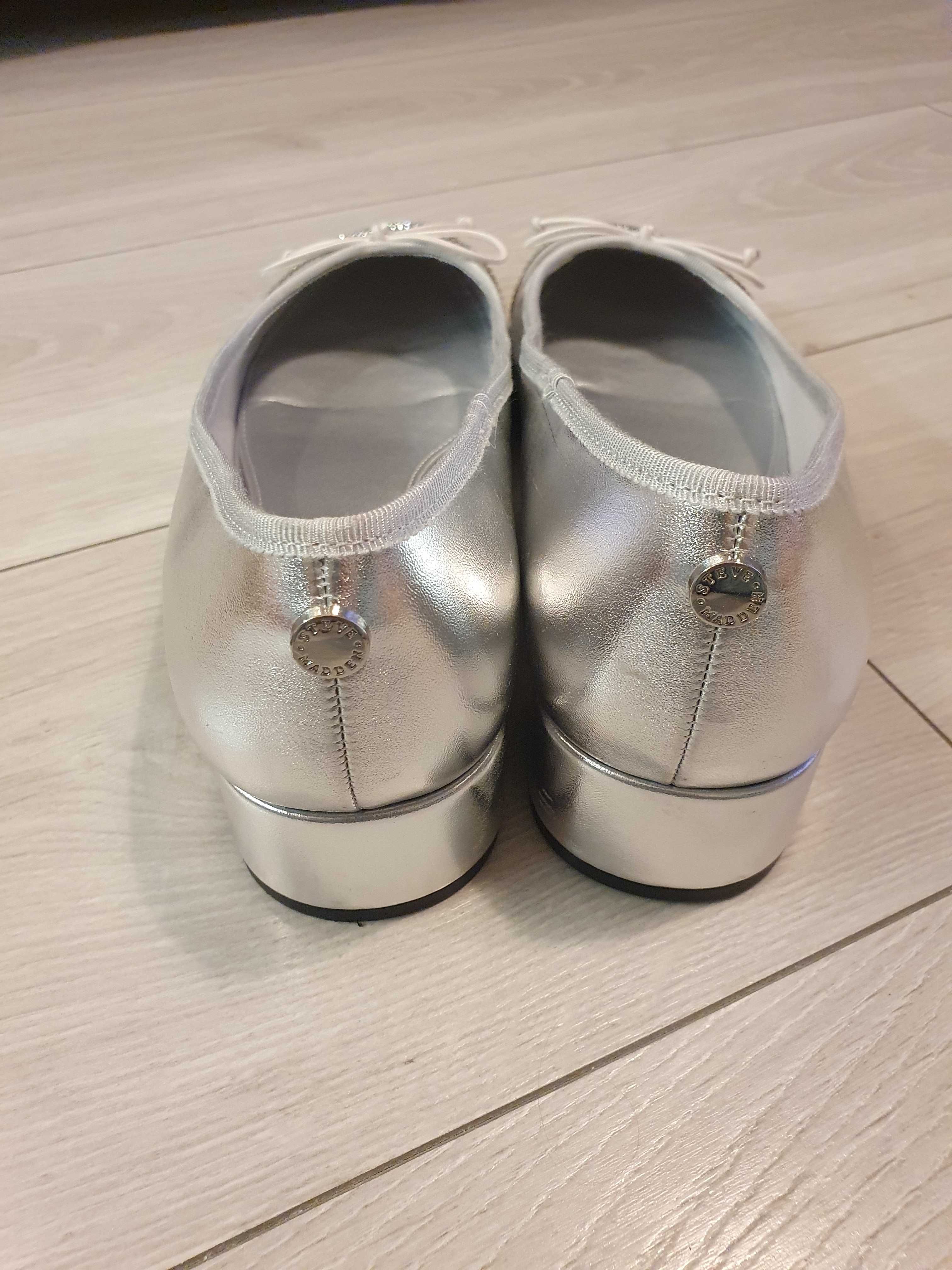 Buty czółenka baleriny srebrne z cyrkoniami r.41 stan jak nowe