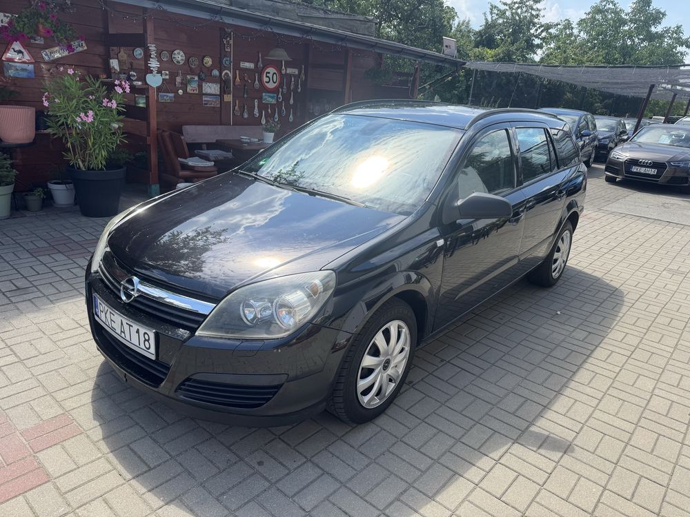Opel Astra H 1.6 105 KM sprowadzony 2007 zarejestrowany klima