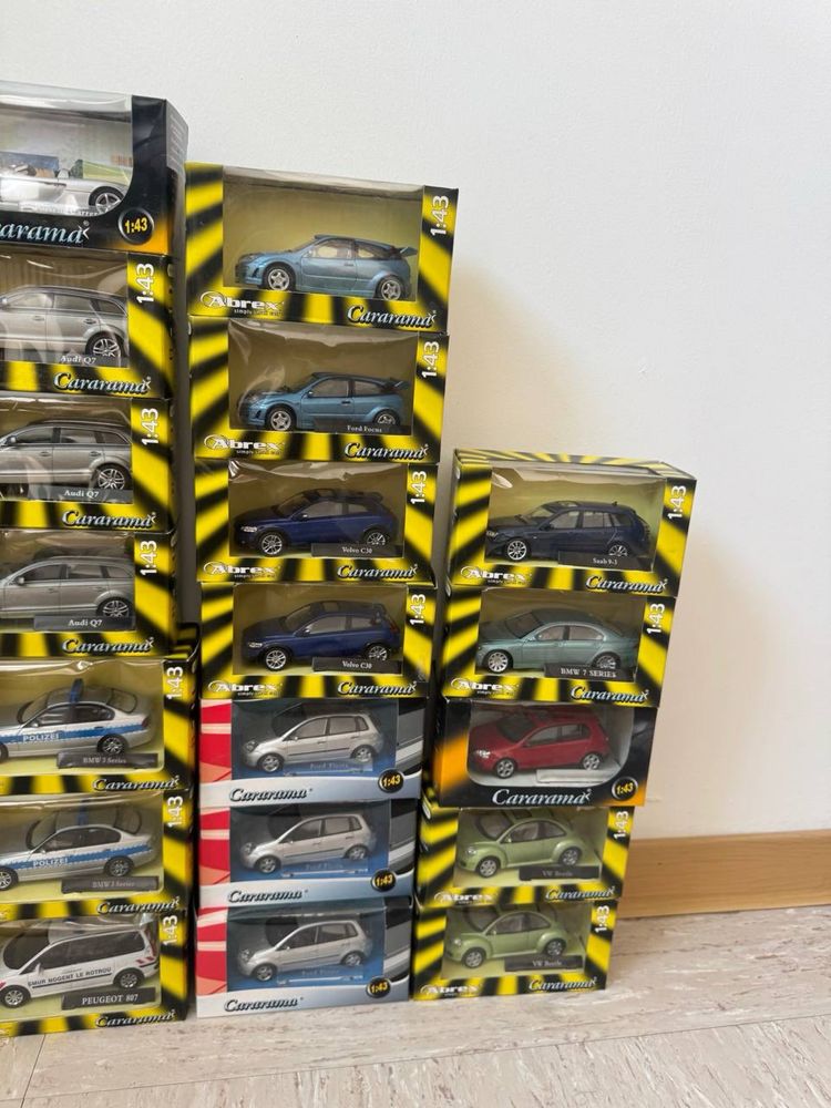 Акція, знижка bmw audi porsche ford volvo Моделі машинки 1:43 cararama