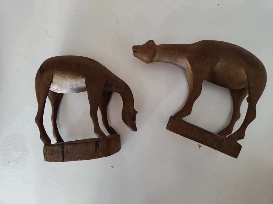 Artigo decorativo em madeira