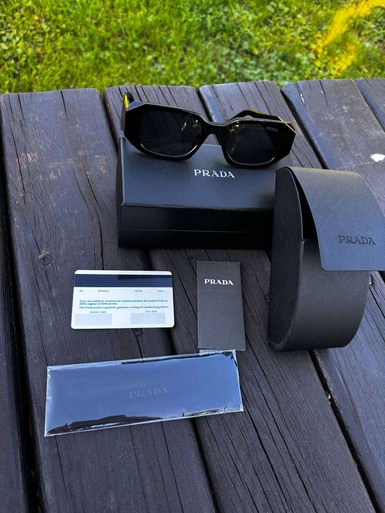 okulary przeciwsłoneczne prada