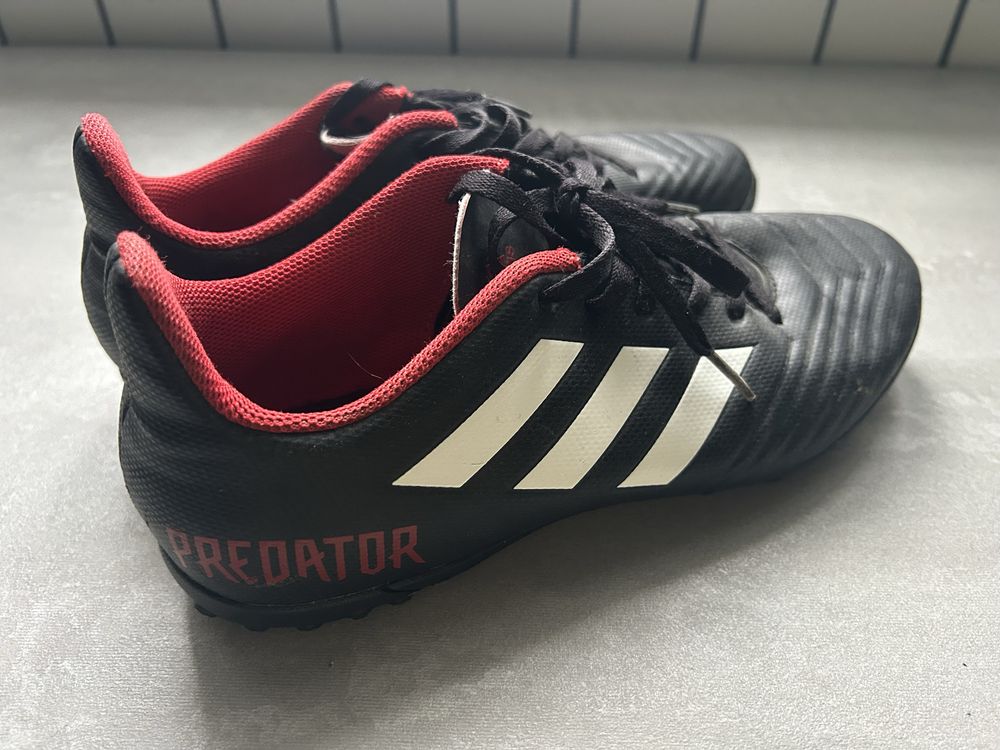 Turfy piłkarskie Adidas