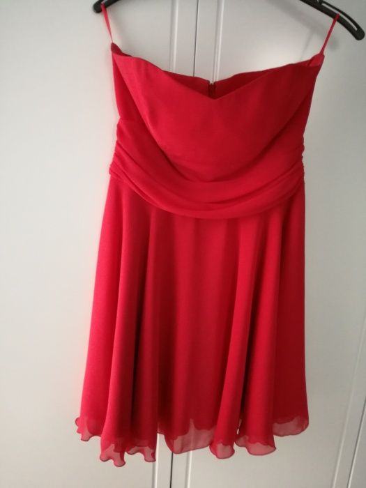 Prześliczna czerwona sukienka