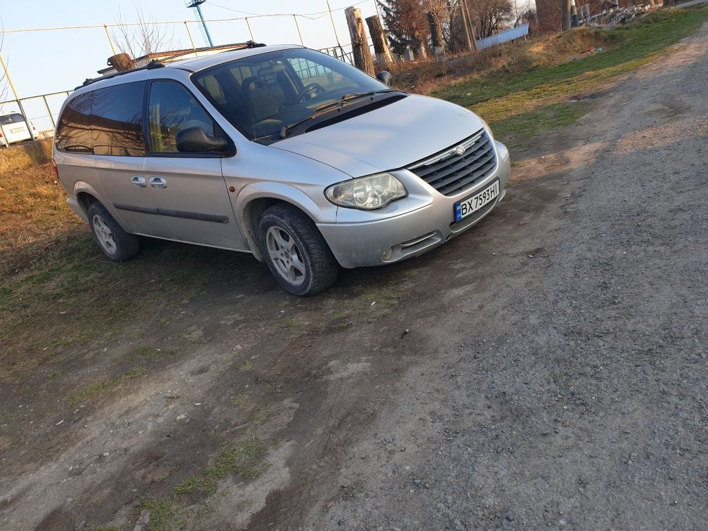 Продам Chrysler voyager 2.8 D