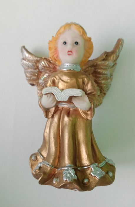 Figurka aniołek. .