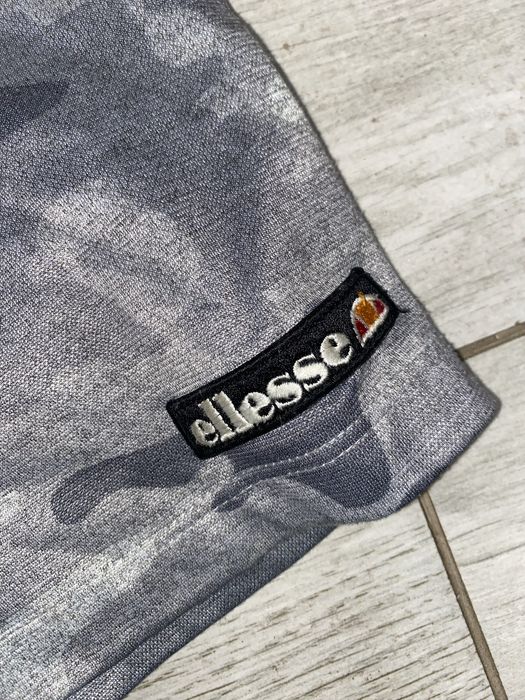 Продам шорти ellesse