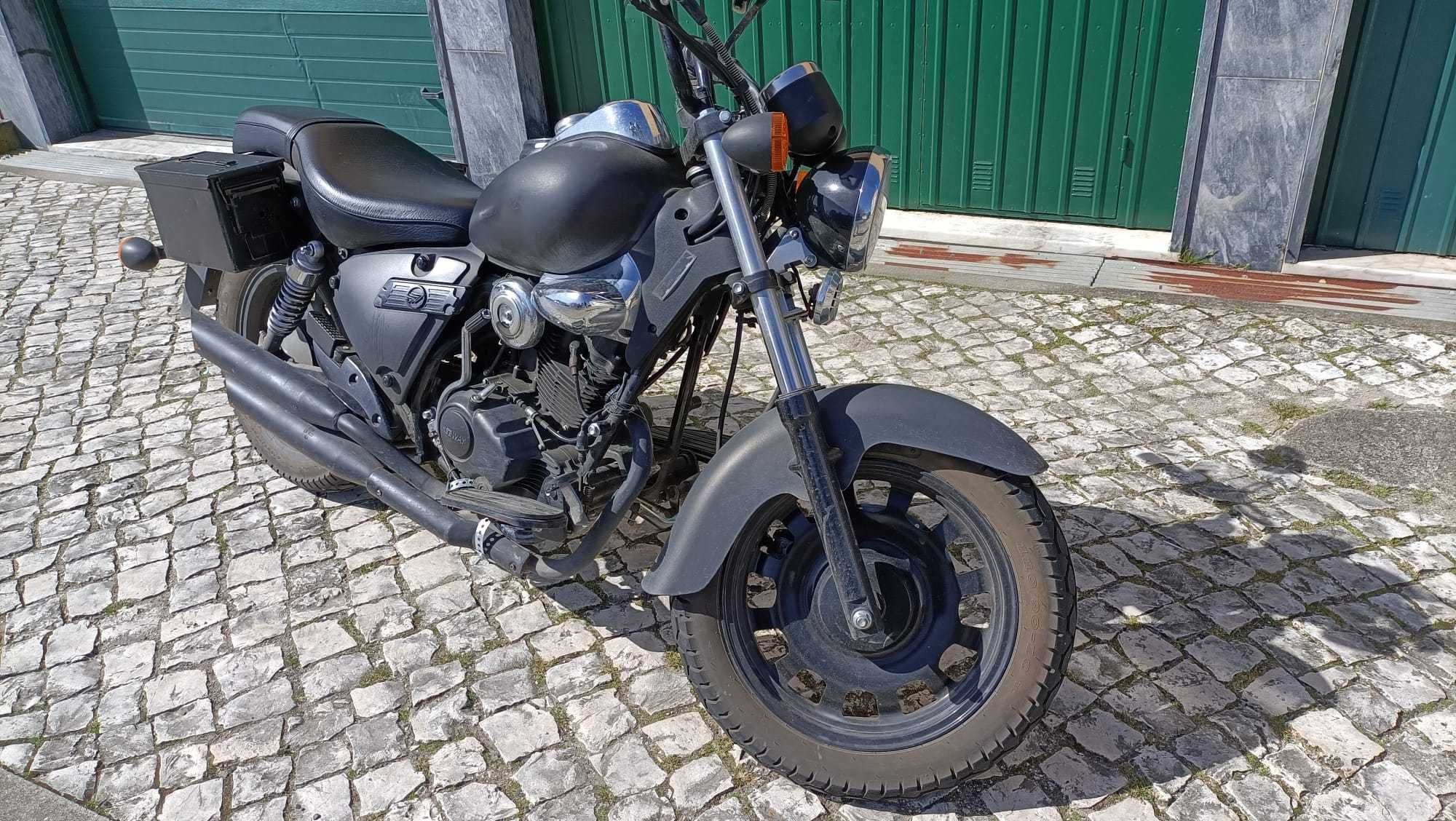 Keeway Superlight 125