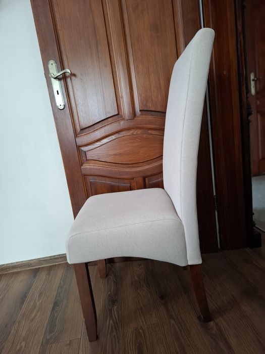 Sprzedam krzesła do salonu - 6 sztuk za 850 zł