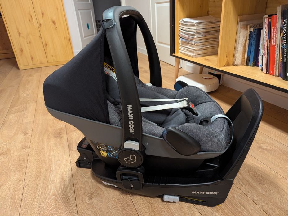 Maxi Cosi pebble pro + baza FamiliFix 3. Fotelik samochodowy 45-75 cm.