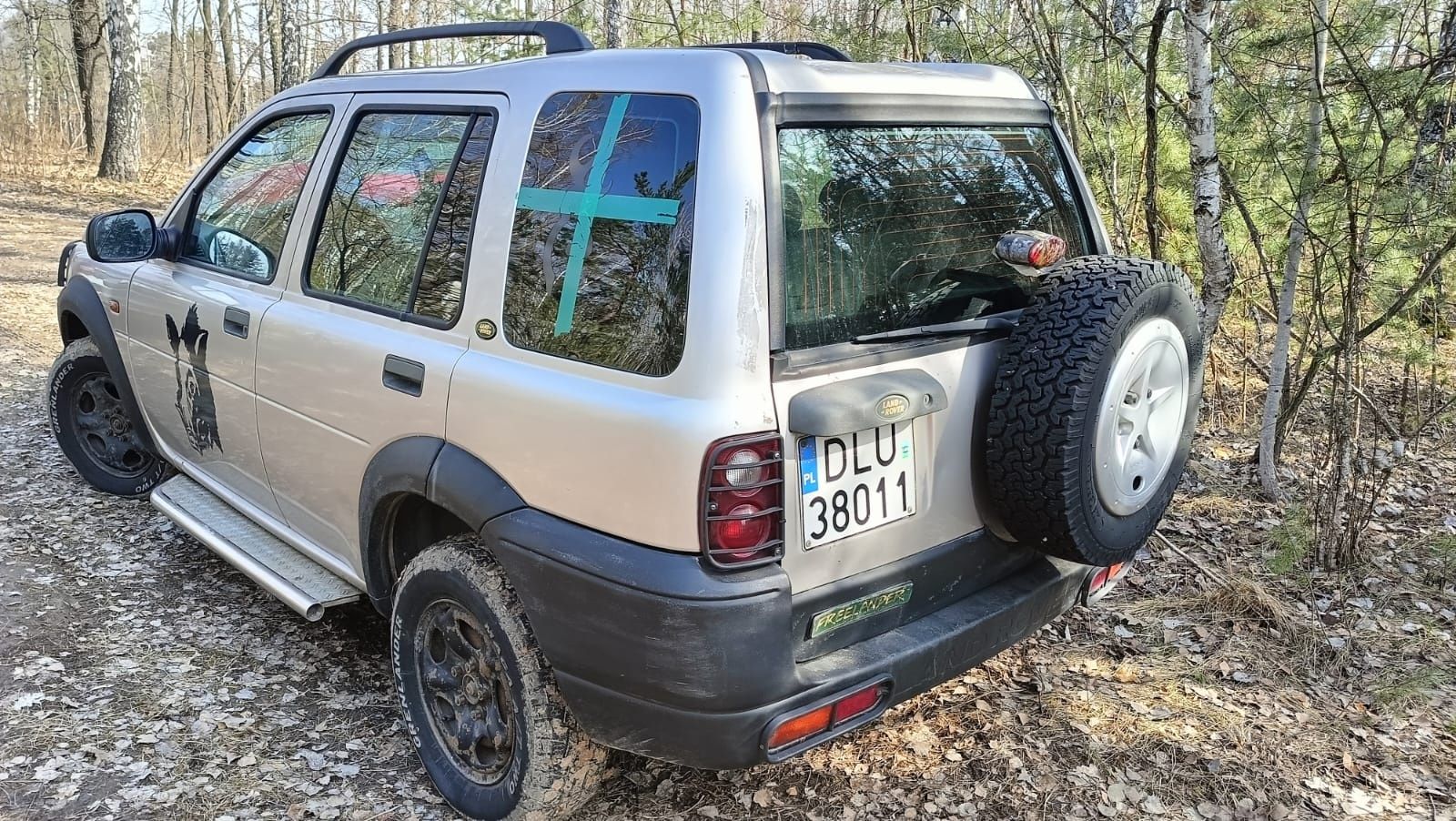 Повнопривідний Land Rover Freelender 4x4