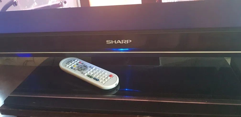 TV 46 дюймов Sharp