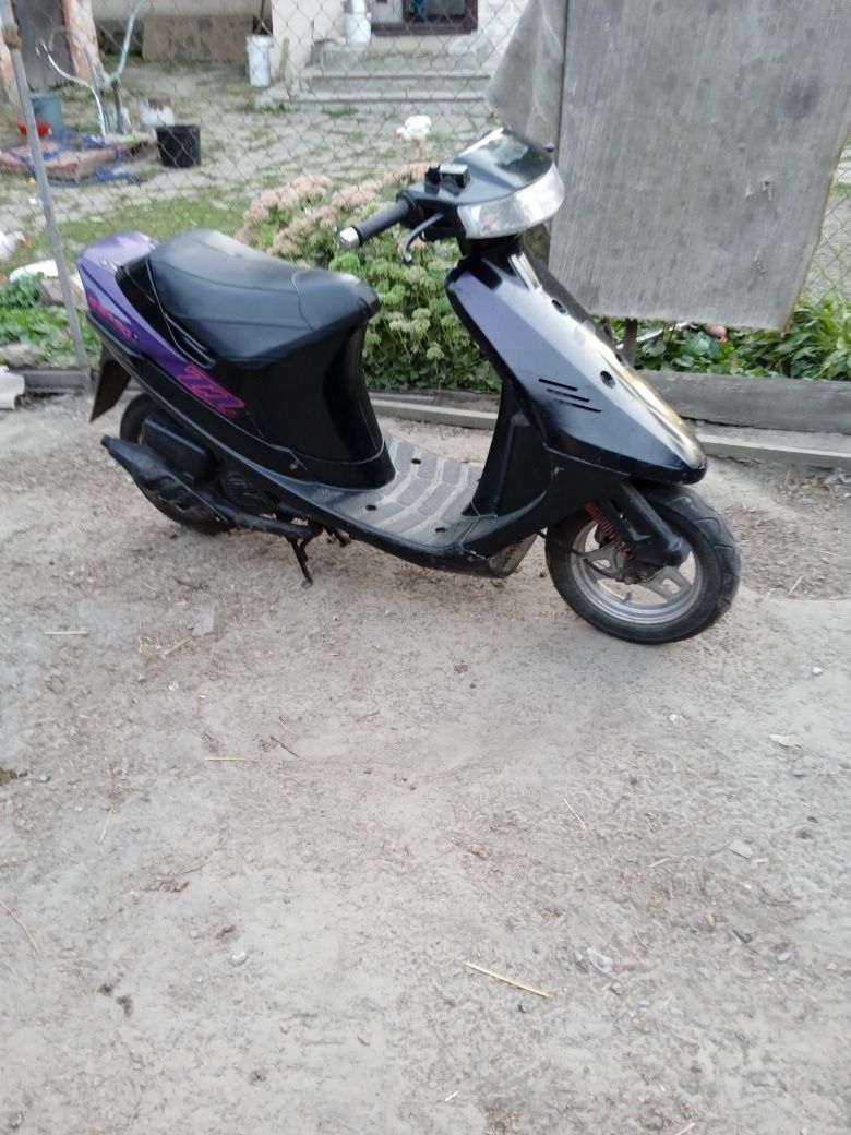Продам скутер сузукі
