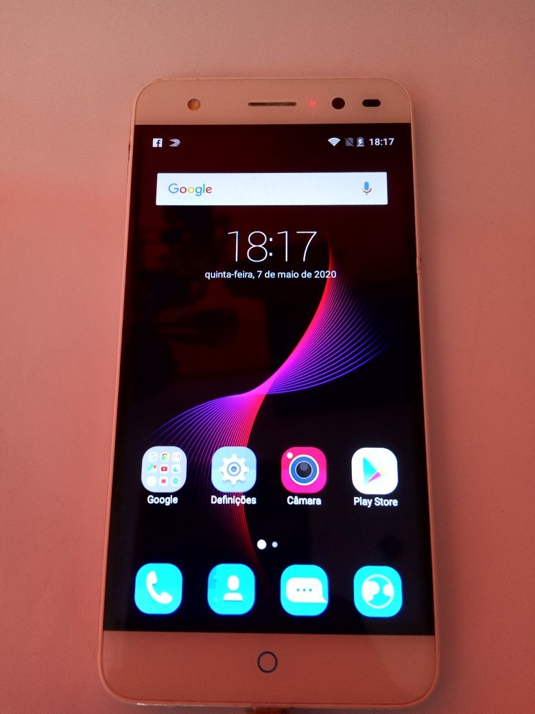 Telemóvel ZTE Blade v7 lite