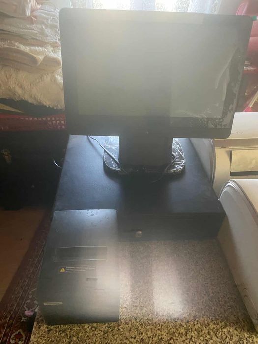 Computador completo de negócio
