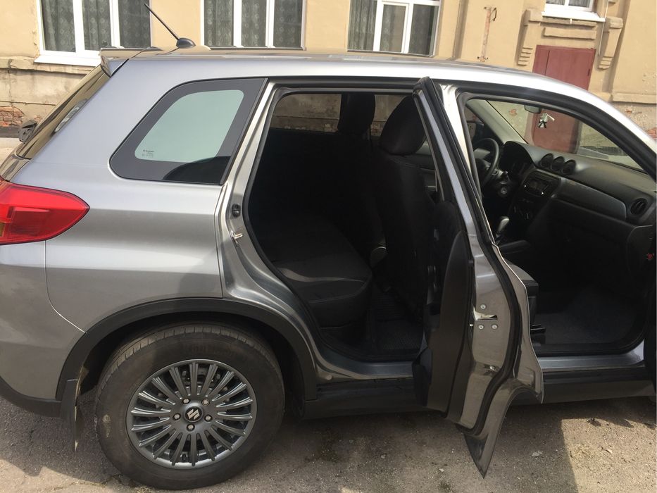 Suzuki Vitara 2017год. объем двигателя 16 газ/бензин