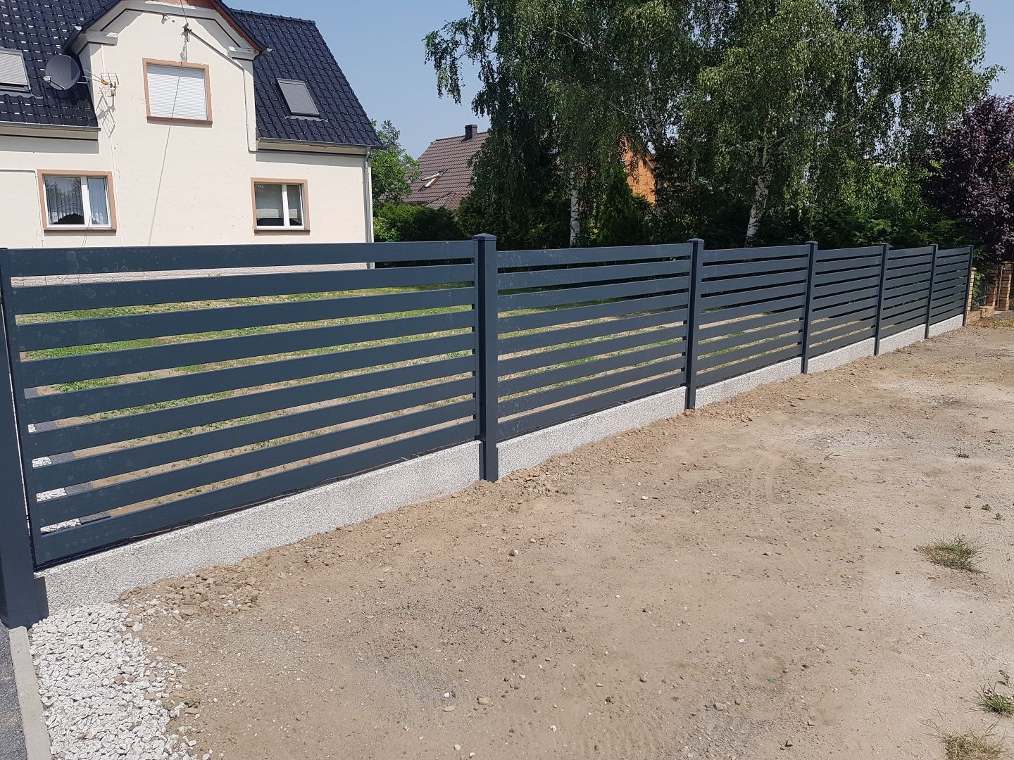 Ogrodzenie, brama