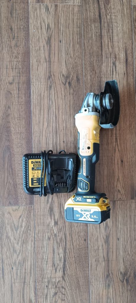 Szlifierka DeWalt dcg 405 Aku 5ah ładowarka