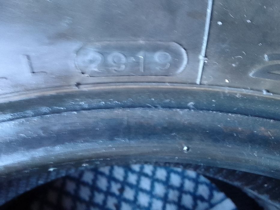 Cena za 2 Opony zimowe 205/65r16C LAUFENN 6mm