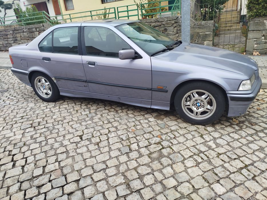Carro BMW  318 TDS