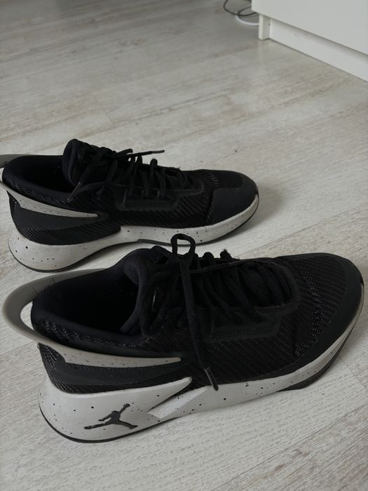 Buty jordan czarno białe