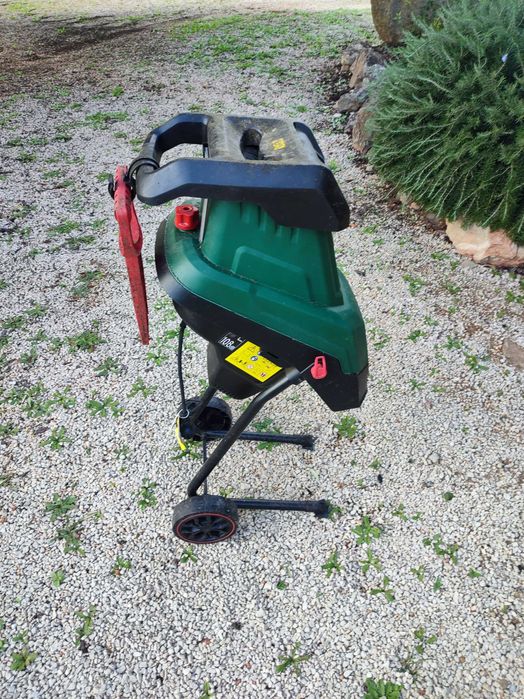 Triturador de Jardim Parkside.   Potente, Fiável e Pouco Utilizado