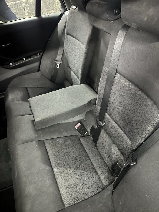 Tapicerka materiatowa BMW e91 fotele grzane kanapa boczki Europa