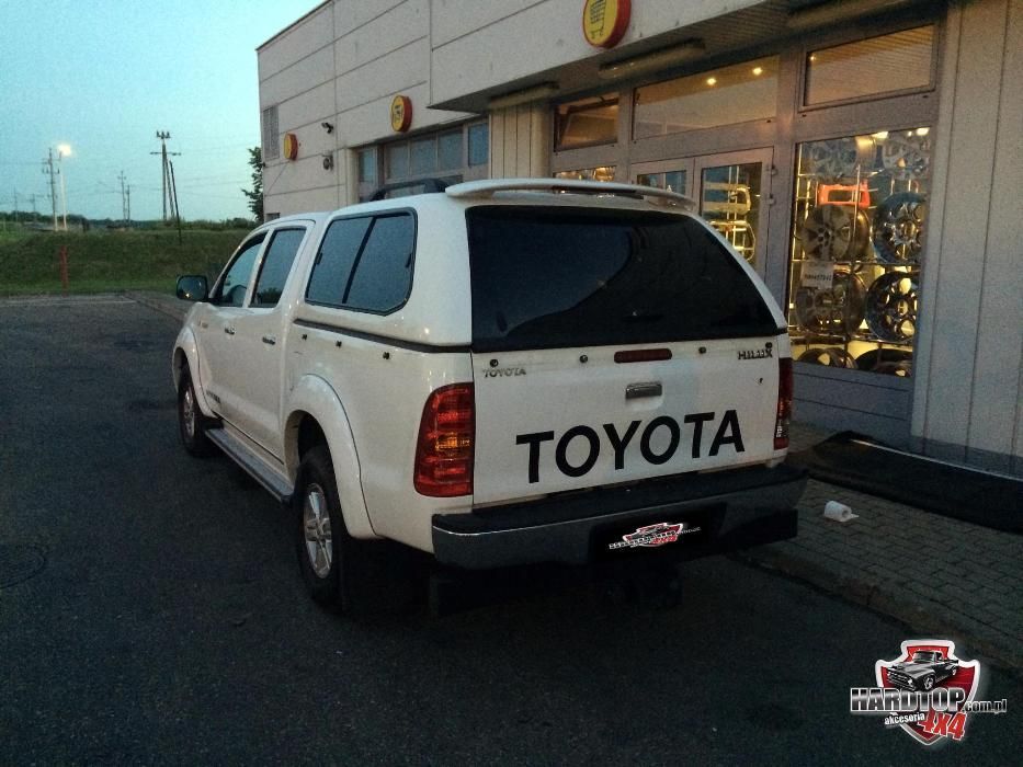 Zabudowa SJS Toyota Hilux 2005+