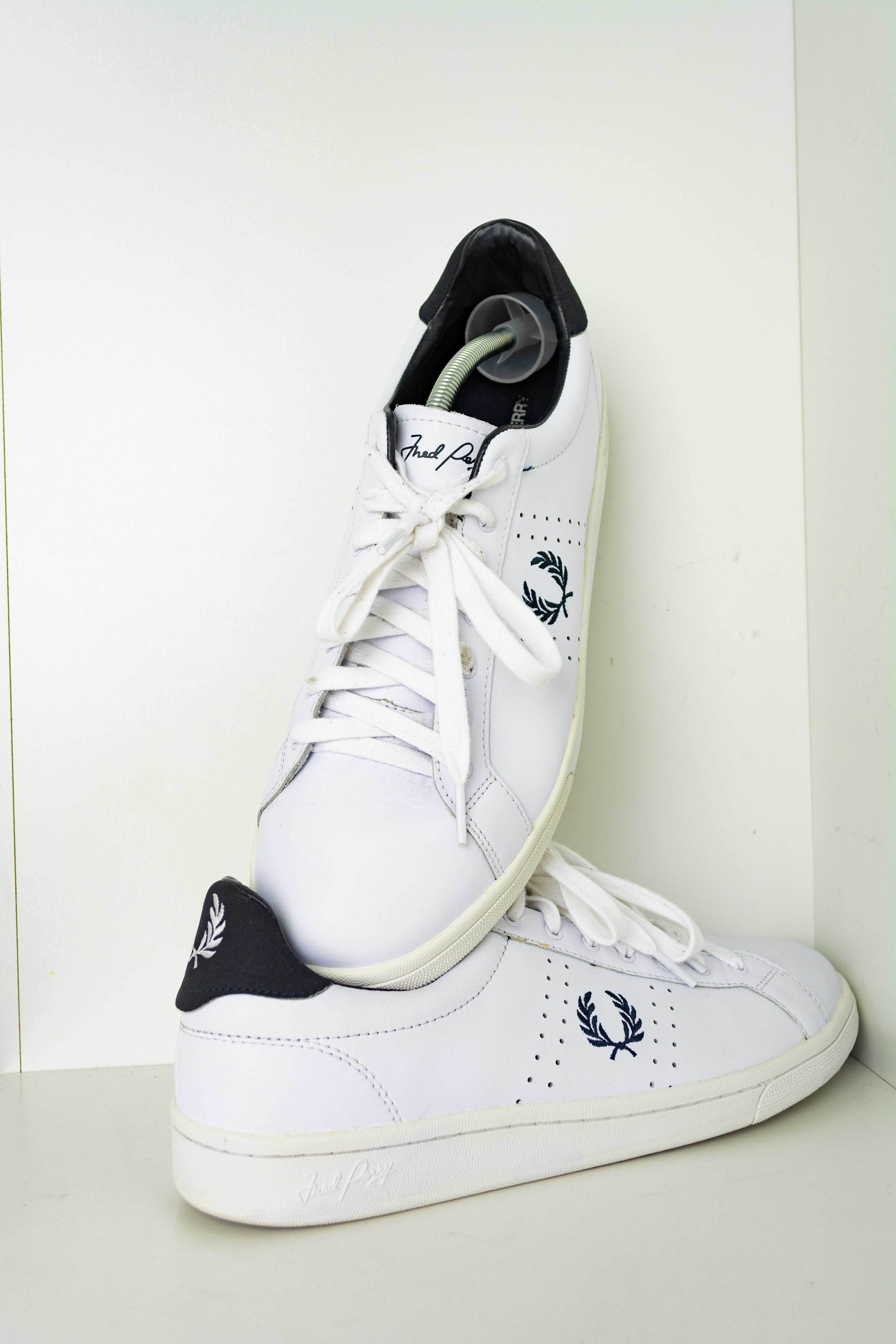 Fred Perry białe skórzane adidasy sneaker casual streetwear punk  oi