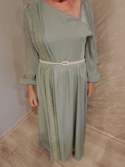 Długa sukienka  elegancka
