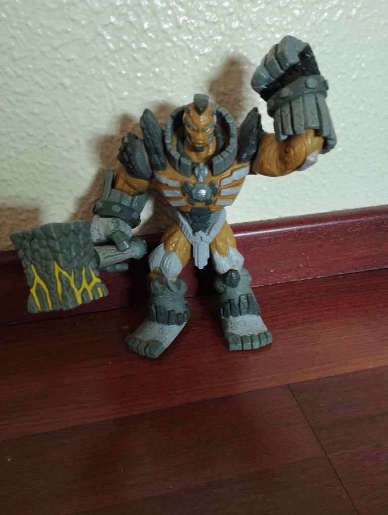 Gormiti com 22 cm altura